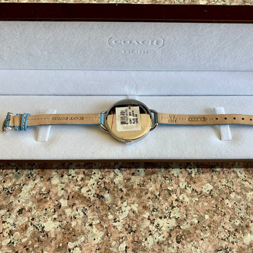 NEW Coach Women's Stainless Steel Signature Watch Retired Model - Picture 4 of 5